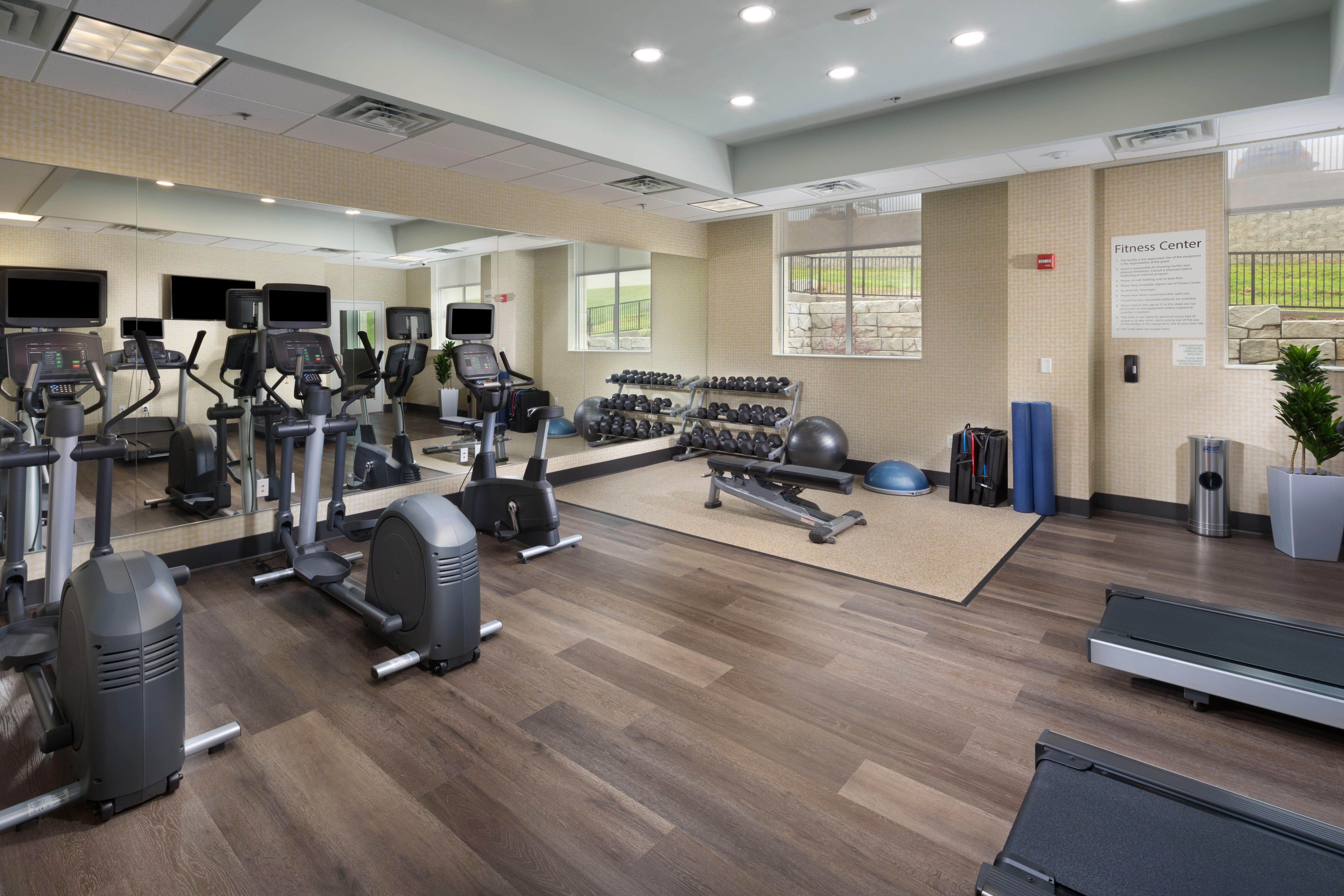 Holiday Inn & Suites Arden - Asheville Airport By Ihg Екстер'єр фото